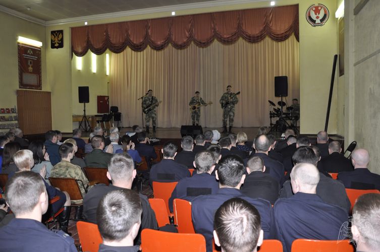 В честь Дня защитника Отчества в Управлении Росгвардии по Удмуртской Республике состоялся праздничный концерт 