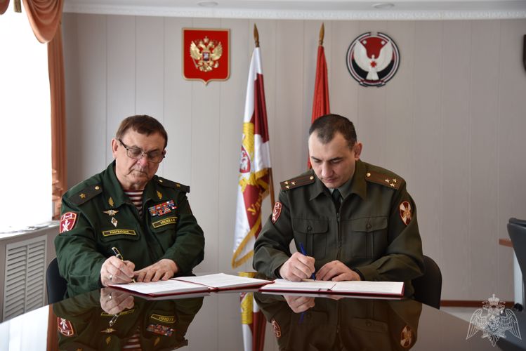 В Удмуртии между Управлением Росгвардии и военно-патриотическим общественным движением «Юнгвардия» подписано соглашение об организации взаимодействия