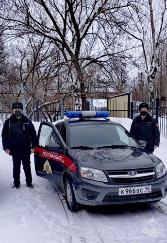 В Можге росгвардейцы задержали мужчину, находящегося в федеральном розыске