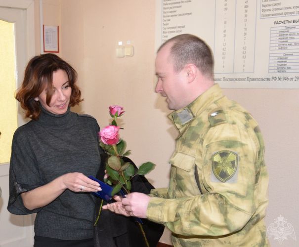 Сотрудники и военнослужащие поздравили женщин Управления Росгвардии по Удмуртской Республике с Международным женским днем