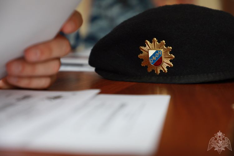 В Удмуртии сотрудники и военнослужащие Росгвардии написали «Диктант Победы»