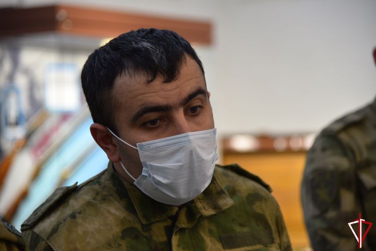 В Удмуртии росгвардейцы посетили музейно-выставочный комплекс имени Михаила Тимофеевича Калашникова