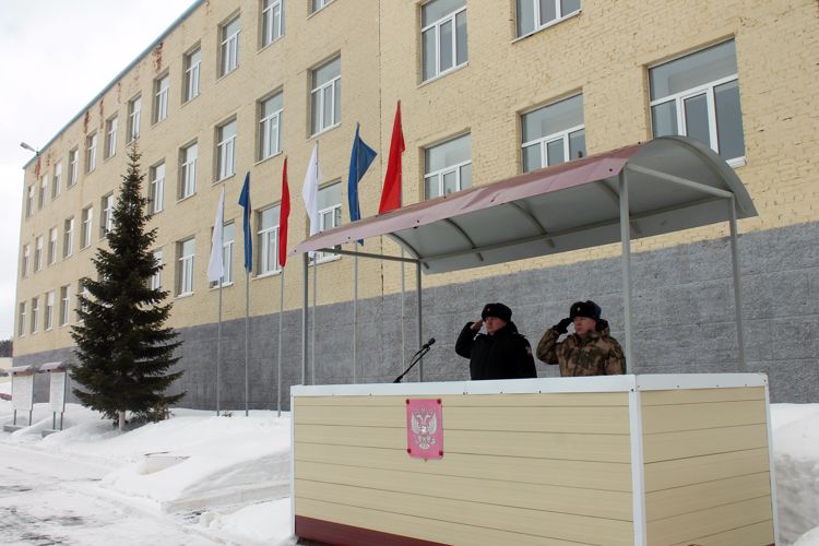 В Воткинском батальоне Росгвардии прошел митинг, посвященный Дню образования войск правопорядка