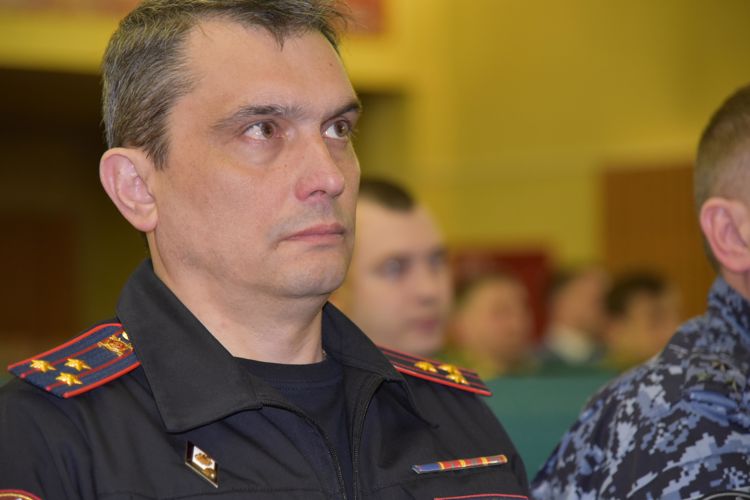 В Удмуртии в преддверии Дня войск национальной гвардии Российской Федерации наградили лучших сотрудников и военнослужащих