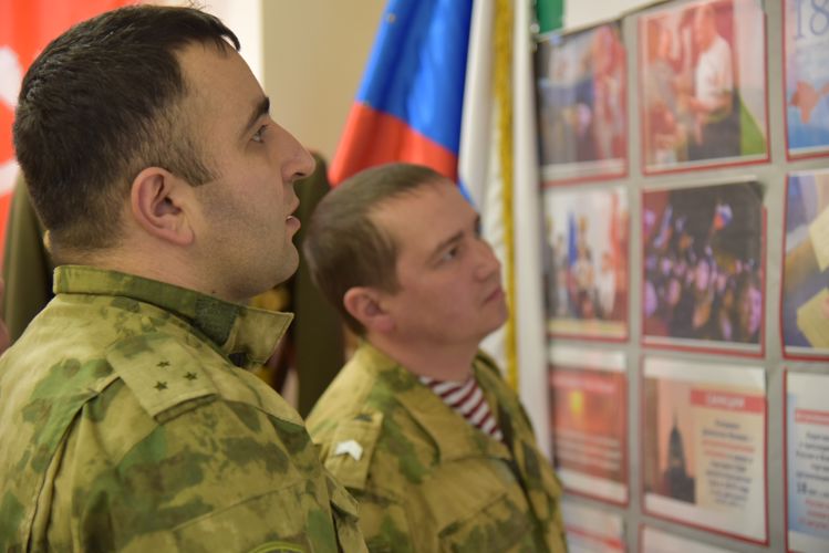 Для росгвардейцев Удмуртии провели выставку, посвященную восьмой годовщине воссоединения Крыма с Россией