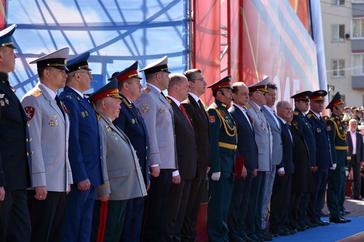 В Удмуртии личный состав и ветераны Росгвардии приняли участие в торжественных мероприятиях, посвященных празднованию 77-й годовщины Великой Победы