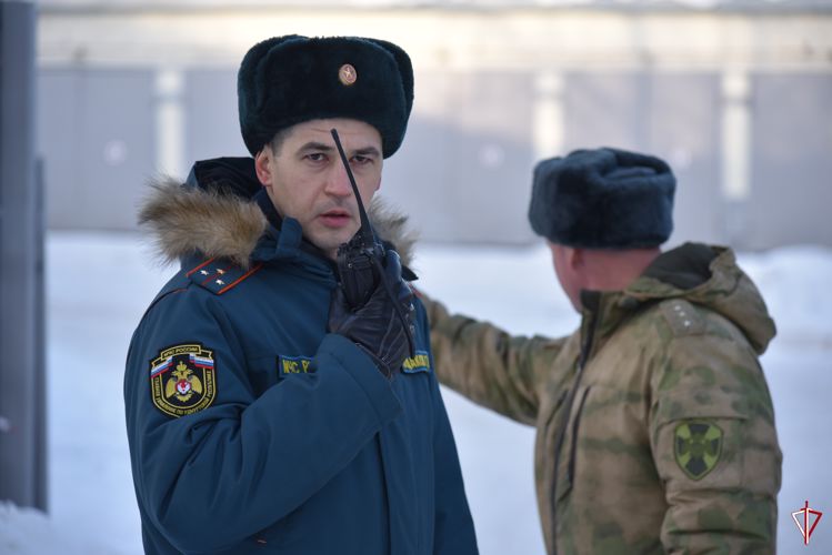 В Управлении Росгвардии по Удмуртской Республике прошло пожарно-тактическое занятие с привлечением сотрудников МЧС