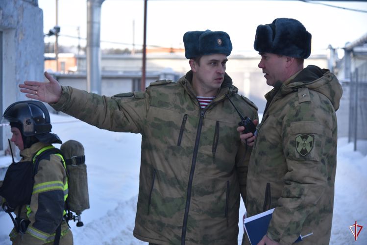 В Управлении Росгвардии по Удмуртской Республике прошло пожарно-тактическое занятие с привлечением сотрудников МЧС