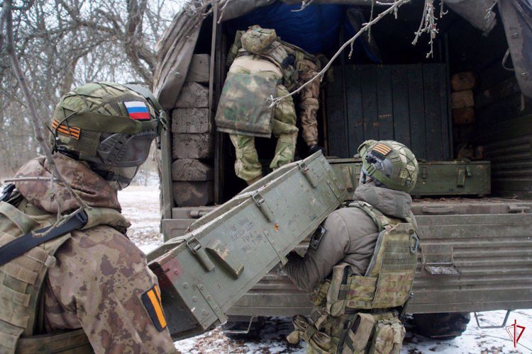 Росгвардейцы изъяли оружие и боеприпасы производства стран НАТО в Луганской Народной Республике