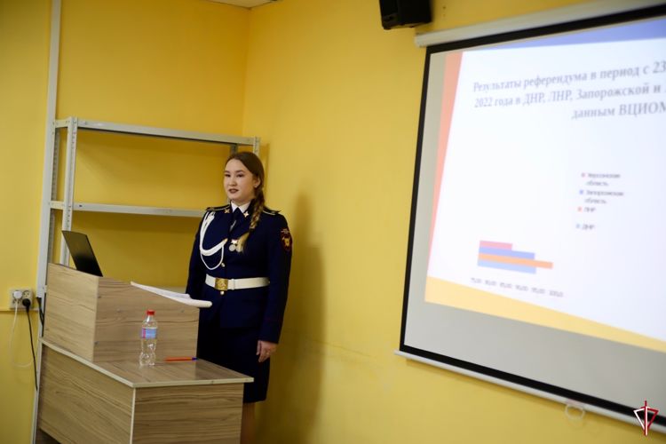 В Удмуртии начальник территориального управления Росгвардии принял участие в защите дипломных работ курсантами Колледжа государственной и муниципальной службы