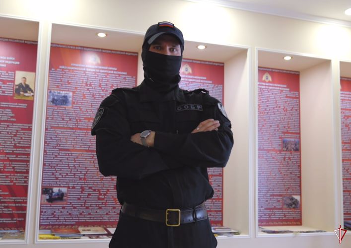Глава Удмуртской Республики поздравил военнослужащих и сотрудников Росгвардии с днем войск правопорядка
