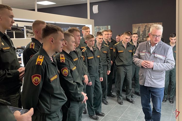 Курсанты Пермского военного института Росгвардии приступили к производственной практике на предприятии Концерна «Калашников» в Удмуртии