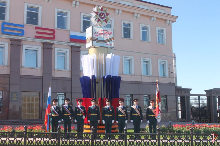 Военнослужащие Росгвардии приняли участие в торжественных мероприятиях, посвященных празднованию Дня Победы в Воткинске