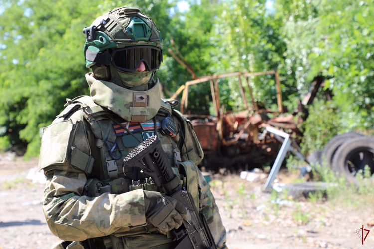 Росгвардия обнаружила крупные тайники с оружием ВСУ в ДНР