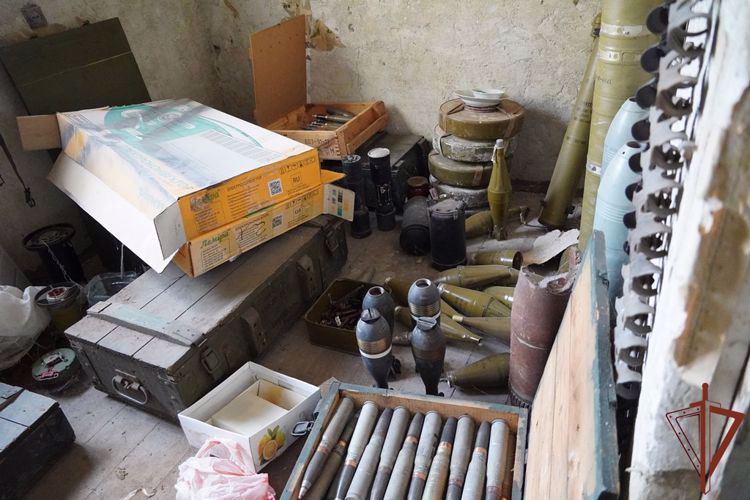 Росгвардейцы обнаружили в ДНР цех нацбатальона «Азов» по производству взрывных устройств  