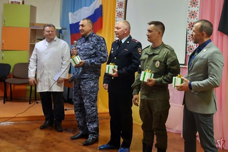 Заместитель начальника территориального управления Росгвардии принял участие в детском патриотическом мероприятии
