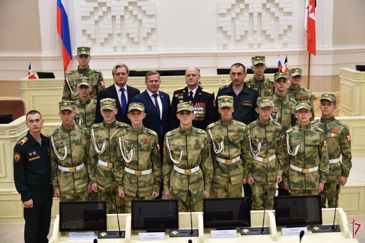Офицер Росгвардии принял участие в уроке патриотизма для кадет в Удмуртии