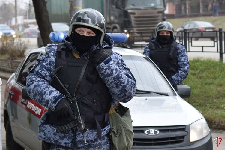 Сотрудники Росгвардии приняли участие в антитеррористическом учении в Удмуртии