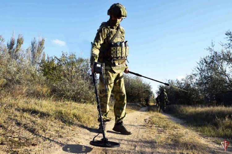  Крупную партию оружия и боеприпасов обнаружили росгвардейцы на территории Херсонской и Запорожской областей в течение месяца