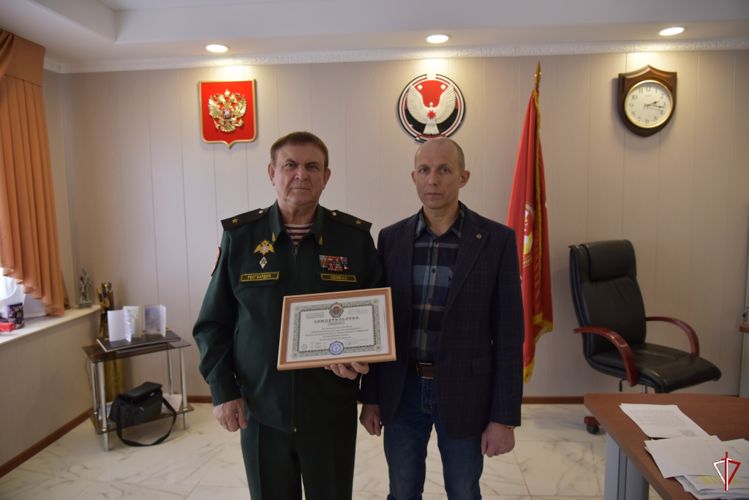День ветерана войск правопорядка отметили росгвардейцы в Удмуртии