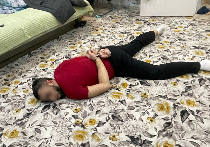 В поселке Кез при силовой поддержке спецназа Росгвардии задержан мужчина, подозреваемый в хулиганстве