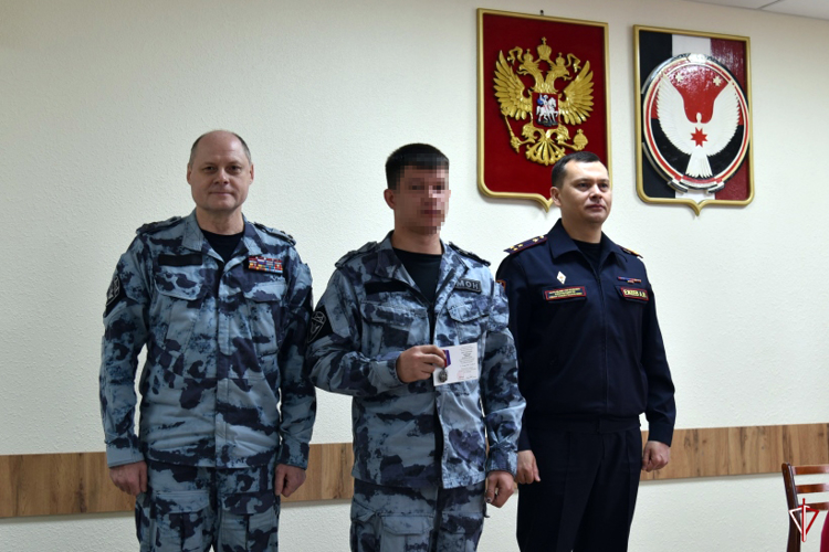 В Удмуртии начальник территориального управления Росгвардии поздравил личный состав ОМОН «Барс» с 31-ой годовщиной со дня образования отряда