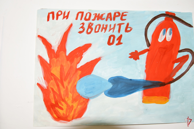 В Удмуртии дети сотрудников Росгвардии приняли участие в выставке рисунков на тему пожарной безопасности