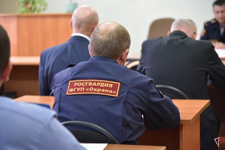Сотрудники Росгвардии провели рабочую встречу по вопросам обеспечения безопасности объектов ТЭК в Удмуртии