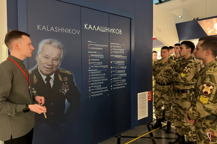 Курсанты Пермского военного института Росгвардии узнали о славе ижевских оружейников