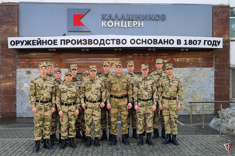 Курсанты Пермского военного института Росгвардии приступили к производственной практике на предприятии концерна «Калашников» в Удмуртии