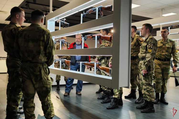 Курсанты Пермского военного института Росгвардии приступили к производственной практике на предприятии концерна «Калашников» в Удмуртии