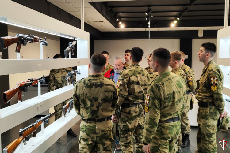 Курсанты Пермского военного института Росгвардии приступили к производственной практике на предприятии концерна «Калашников» в Удмуртии