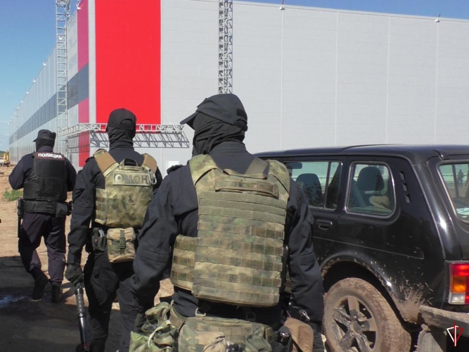 В Удмуртии при поддержке спецназа проведен 1 этап оперативно-профилактического мероприятия «Нелегал-2025» 