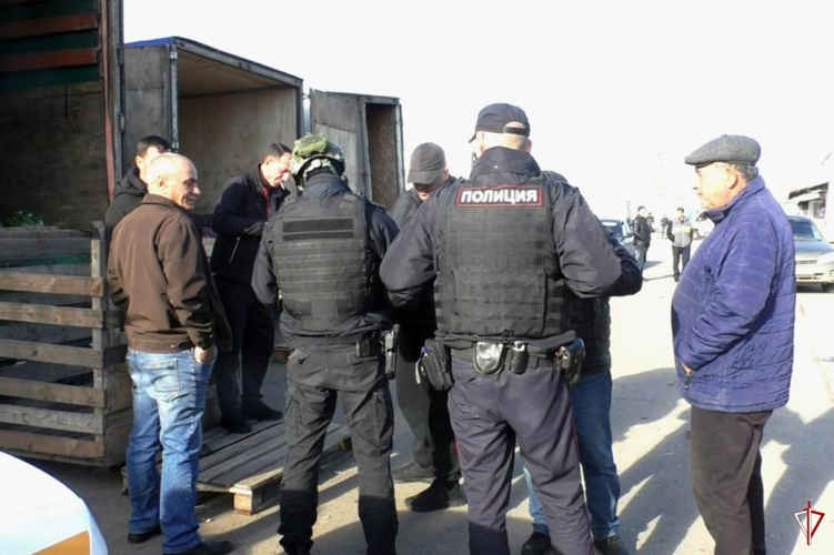 В Удмуртии при поддержке спецназа Росгвардии проведен 2 этап оперативно-профилактического мероприятия «Нелегал-2025» (видео)