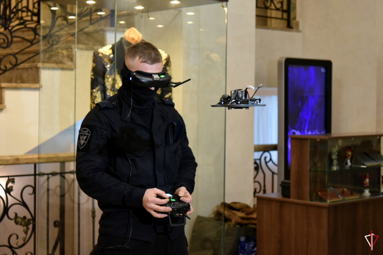 В Удмуртии росгвардейцы присоединились к Всероссийской акции «Есть такая профессия — Родину защищать!»