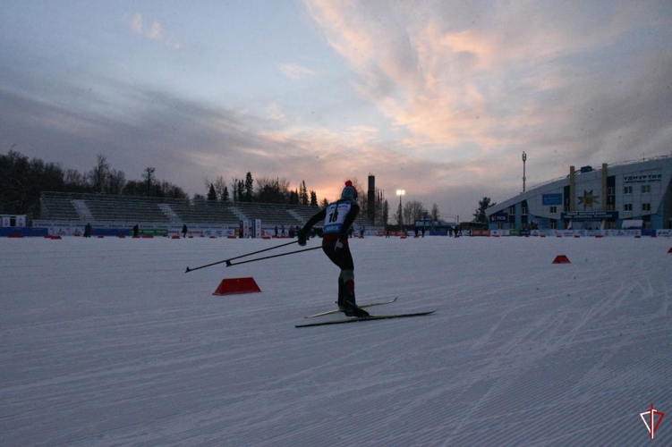 В Удмуртии завершился чемпионат Приволжского округа Росгвардии по лыжным гонкам и служебному двоеборью (видео)