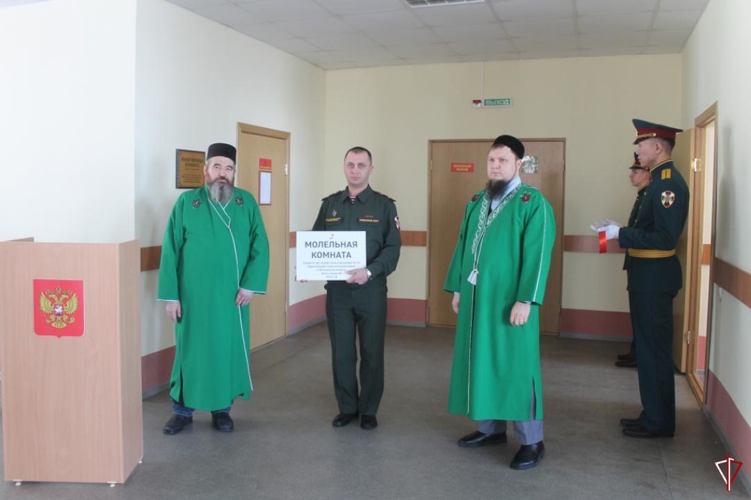 В Воткинском батальоне Росгвардии открыли мусульманскую молельную комнату