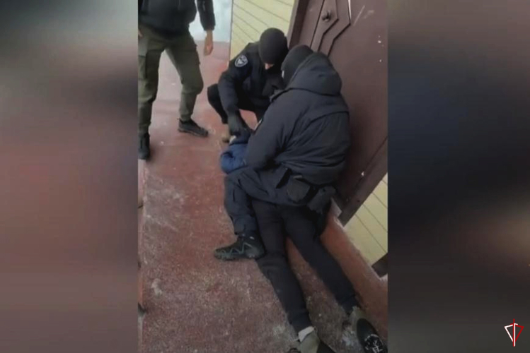 Межрегиональный наркокурьер задержан в Удмуртии при силовой поддержке спецназа Росгвардии (видео)