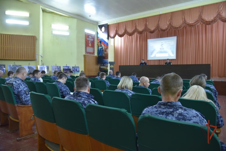 Сотрудники Управления Росгвардии по Удмуртской Республике присоединились к Всероссийской акции «Диктант Победы»