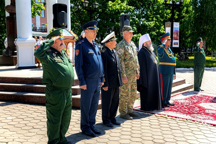 Росгвардейцы приняли участие в мероприятии прощания юнгвардейцев со знаменем в Удмуртии