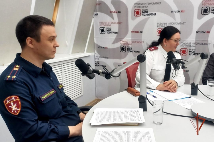 В Удмуртии сотрудник Росгвардии рассказал об организации безопасности детского летнего отдыха на радио «Моя Удмуртия»