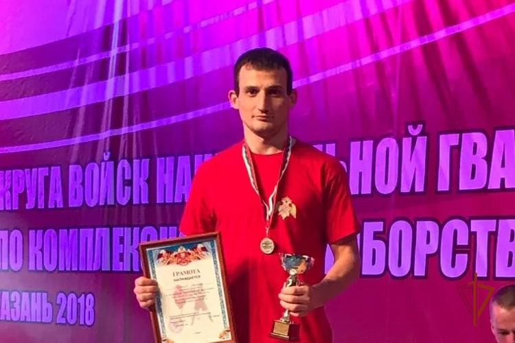 Сотрудник Удмуртского филиала вневедомственной охраны Росгвардии стал героем рубрики «Знай наших»