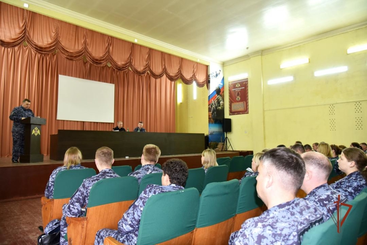 В Удмуртии подвели итоги деятельности Центра лицензионно-разрешительной работы Росгвардии за 1 полугодие 2026 года