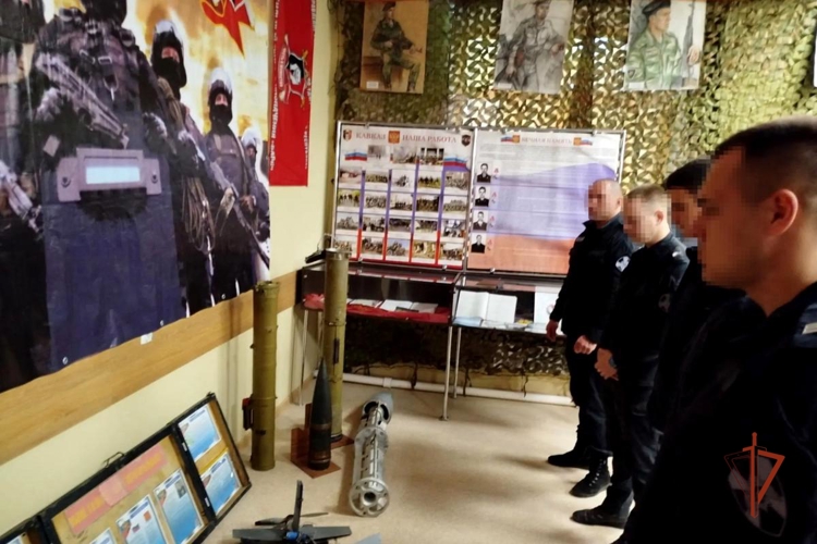 В Удмуртии в День солидарности в борьбе с терроризмом в подразделениях спецназа Росгвардии состоялись памятные митинги