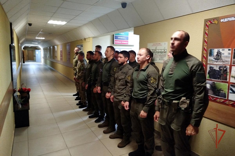 В Удмуртии в День солидарности в борьбе с терроризмом в подразделениях спецназа Росгвардии состоялись памятные митинги