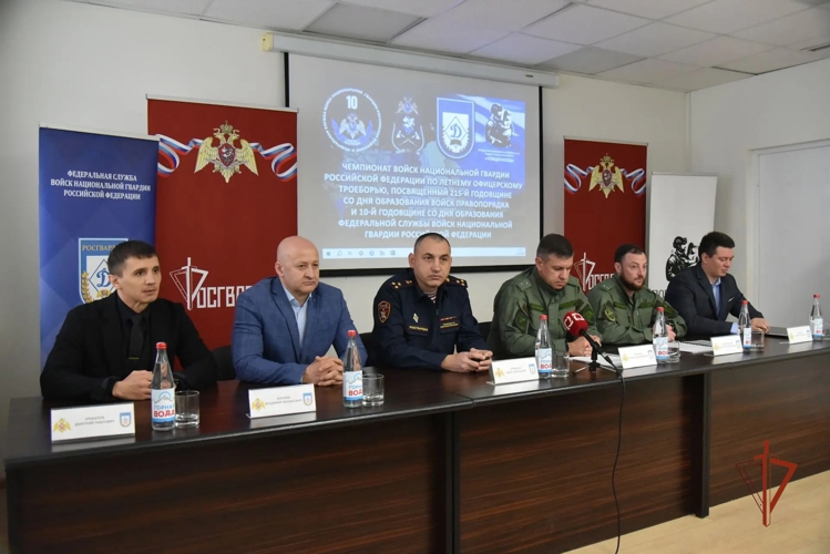 В Удмуртии в преддверии Всероссийского чемпионата Росгвардии по летнему офицерскому троеборью состоялся брифинг