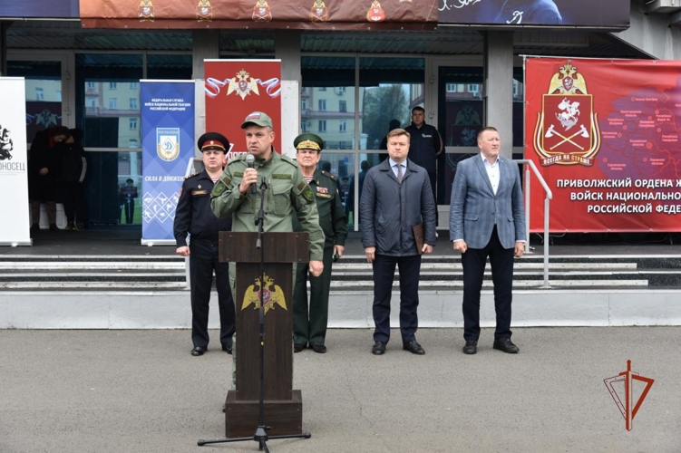 В Удмуртии стартовал чемпионат Росгвардии по летнему офицерскому троеборью